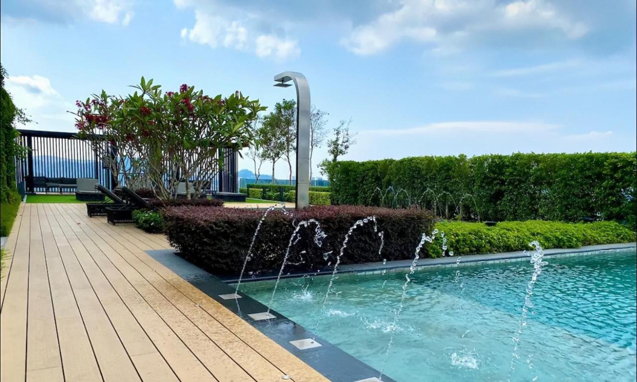 Skypool With Seaview 8Pax Beacon Executive Suites - Georgetown City Centre - 3Km To Komtar Ngoại thất bức ảnh
