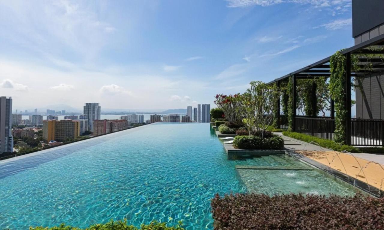 Skypool With Seaview 8Pax Beacon Executive Suites - Georgetown City Centre - 3Km To Komtar Ngoại thất bức ảnh