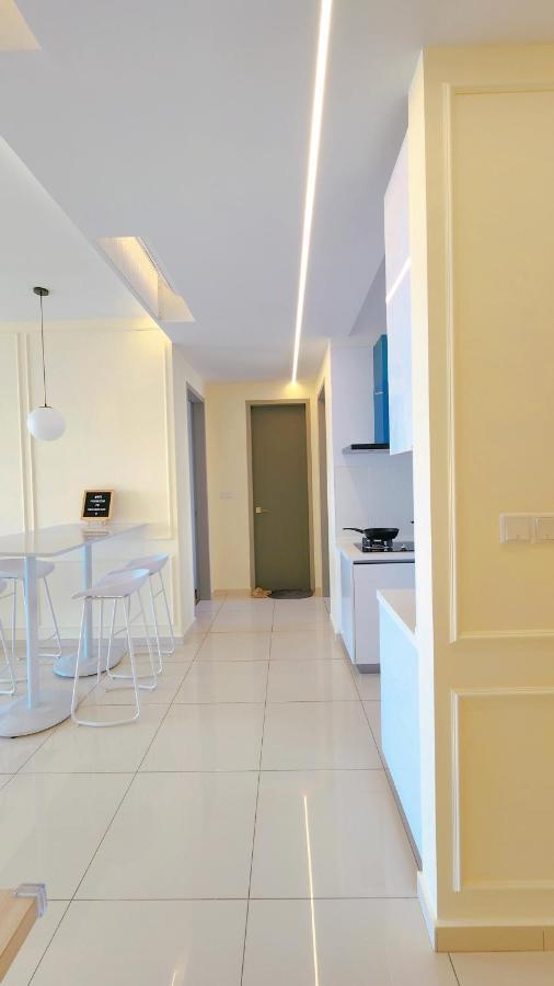 Skypool With Seaview 8Pax Beacon Executive Suites - Georgetown City Centre - 3Km To Komtar Ngoại thất bức ảnh