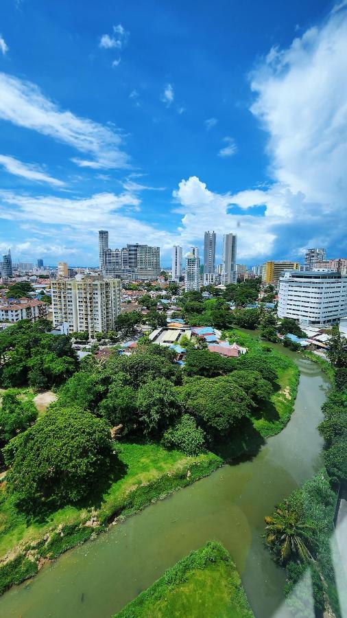 Skypool With Seaview 8Pax Beacon Executive Suites - Georgetown City Centre - 3Km To Komtar Ngoại thất bức ảnh